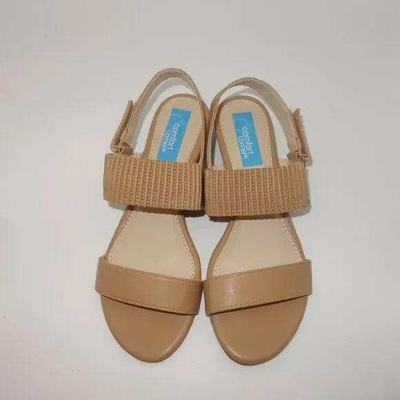 New in Box Comfort Corner Tan Biege Sandals Low Heel Women's 9 Wide - Picture 8 of 9